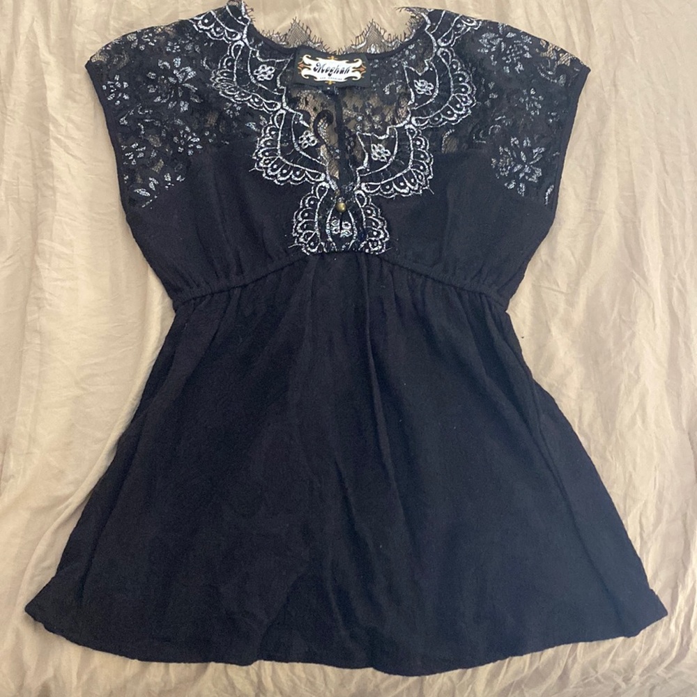 Meghan Los Angeles black and silver lace top